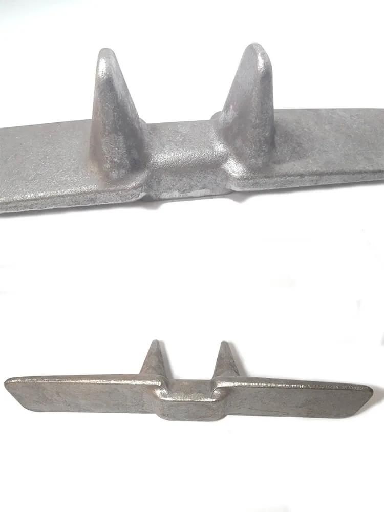 Densen Customized Alloy Steel Forging Steel Core Iron for China Crawler Crane Track Shoe