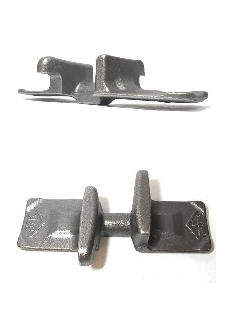 Densen Customized Ductile Iron Pre Coated Sand Casting Core Iron for Crawler Crane Track Shoe