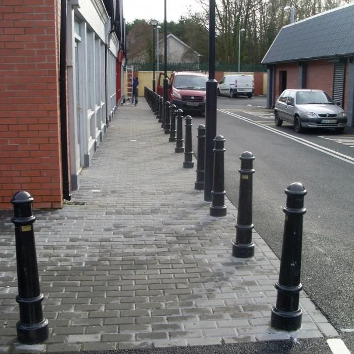 China Sand Casting Decorative Cast Iron Street Bollard Blog/ Traffic Parking Bollard for Urban Road Furniture