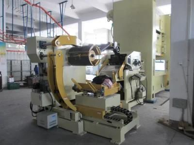 Servo Feeder with Straightener - Width 600-1600 mm