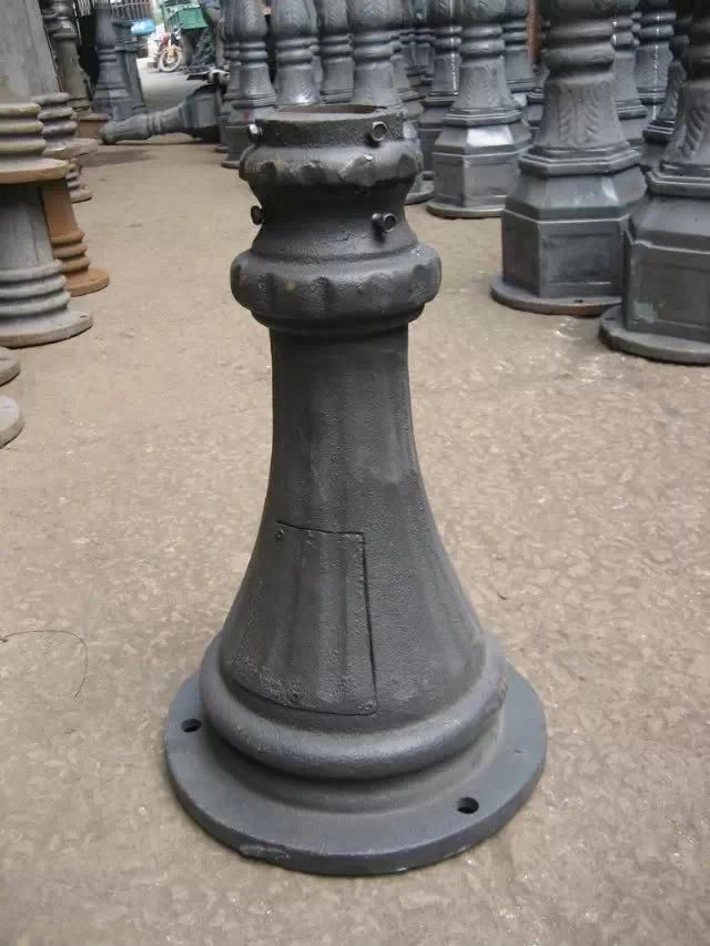 OEM Ductile Cast Iron Alloy Steel Street Garden Facilities Casting Outdoor Lamp Base Cast